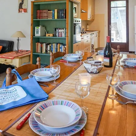 Awesome In Ferienhaus Pierrerue (Herault)